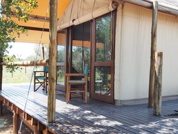 Out In Africa Wildlife Lodge Hammanskraal Esterno foto